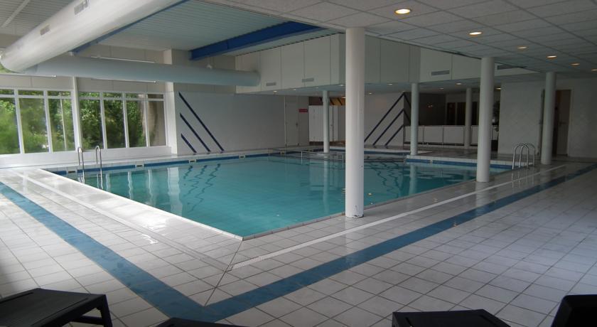 Aphrodite Met Zonnig Terras, Eigen Keuken, Verwarmd Hotel-Zwembad, Nabij Dorp, Duinen En Strand Hollum  Rum bild
