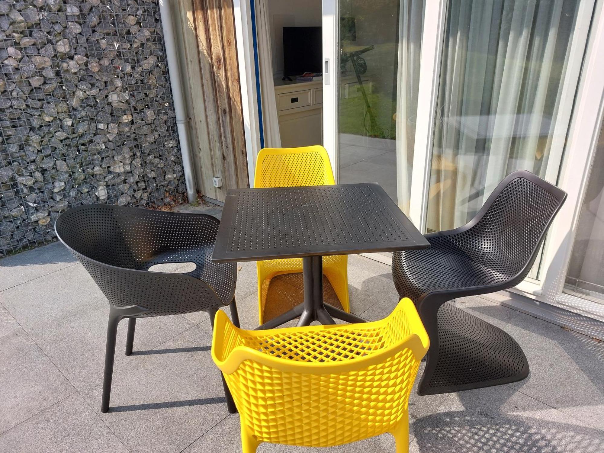 Aphrodite Met Zonnig Terras, Eigen Keuken, Verwarmd Hotel-Zwembad, Nabij Dorp, Duinen En Strand Hollum  Exteriör bild